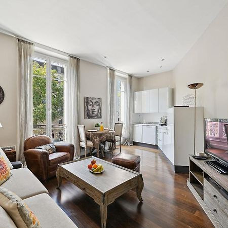 Champs-Elysees & Arc De Triomphe - Cityapartmentstay Paris Exterior foto